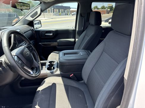 Used 2019 Chevrolet Silverado 1500 LT Trail Boss AWD/4WD image 12