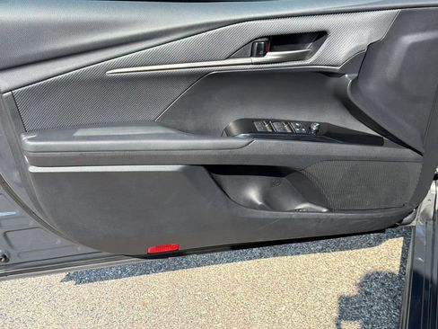Used 2025 Toyota Camry SE FWD image 18