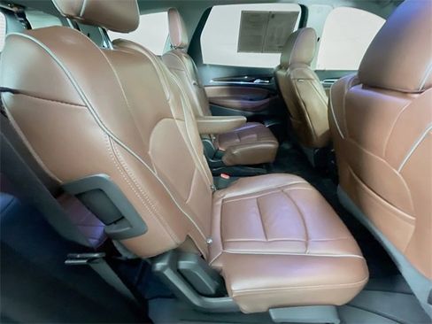 Used 2018 Buick Enclave Avenir w/ Avenir Technology Package image 31