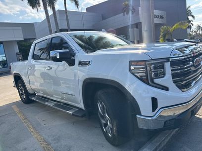 Used 2022 GMC Sierra 1500 SLT w/ SLT Premium Plus Package