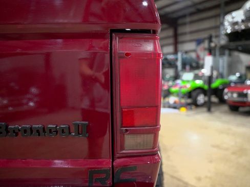 Used 1990 Ford Bronco II 4WD image 36