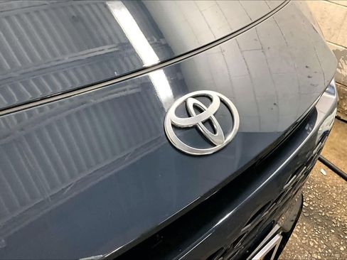 Certified 2025 Toyota Crown Signia image 28