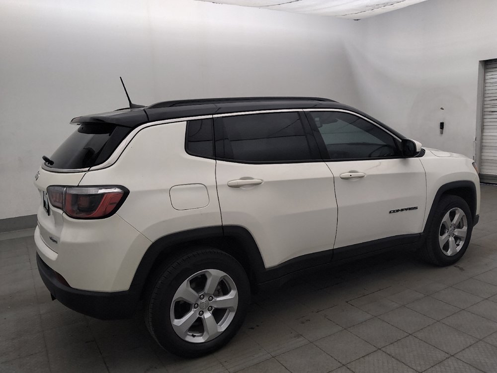 Used 2019 Jeep Compass Latitude w/ Popular Equipment Group AWD/4WD image 10