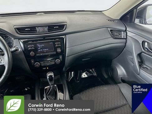 Used 2017 Nissan Rogue SV AWD/4WD image 25