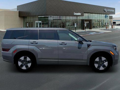 New 2026 Hyundai Santa Fe SE FWD image 9
