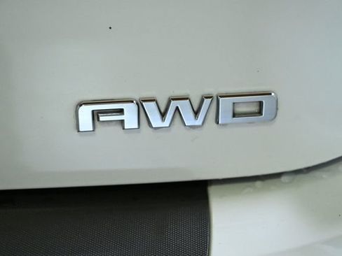 Used 2017 GMC Terrain SLE image 12