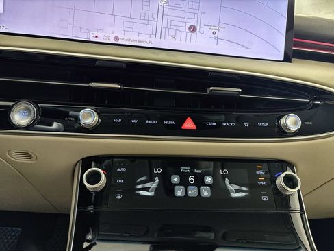 New 2026 Genesis GV70 2.5T AWD/4WD image 16