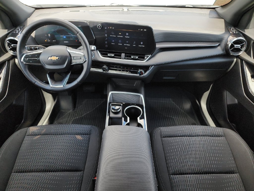 Used 2026 Chevrolet Equinox LT AWD/4WD image 16