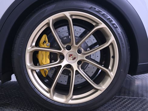 Certified 2025 Porsche Cayenne Turbo GT AWD/4WD image 12