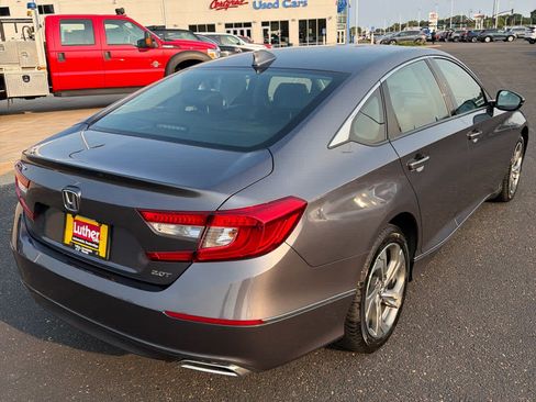 Used 2018 Honda Accord EX-L image 11