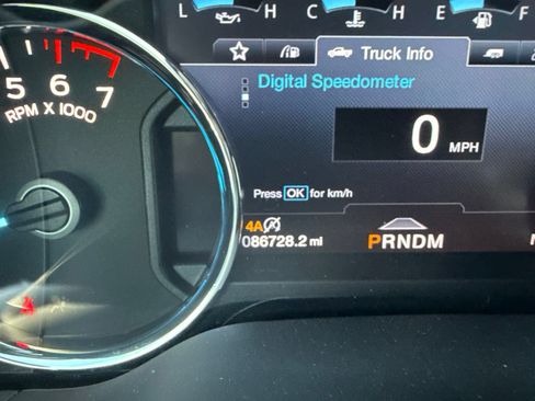 Used 2020 Ford F150 Platinum w/ Equipment Group 701A Luxury AWD/4WD image 13