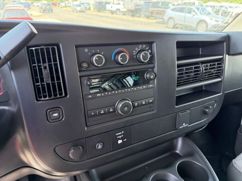 New 2026 Chevrolet Express 3500 Extended RWD image 16