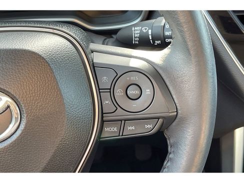 Used 2024 Toyota Corolla Cross XLE w/ Convenience Package image 35