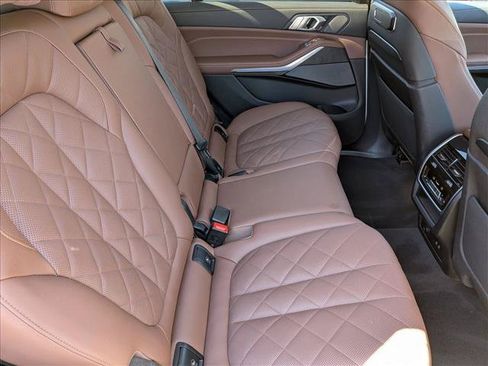 Used 2024 BMW X7 xDrive40i AWD/4WD image 23