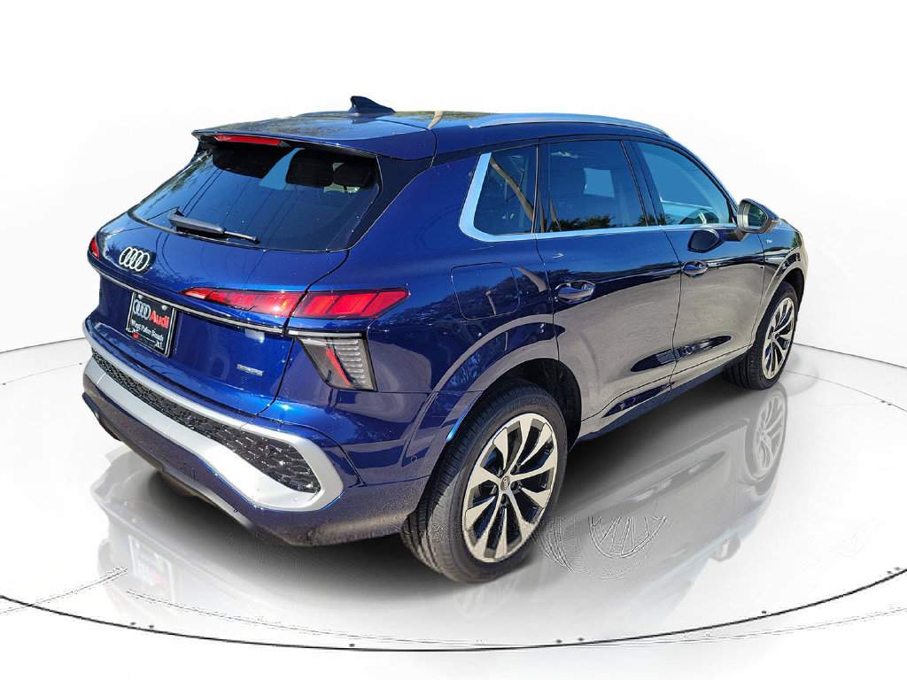 New 2026 Audi Q3 quattro 2.0T AWD/4WD image 4
