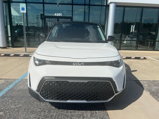 Used 2025 Kia Soul S FWD image 2