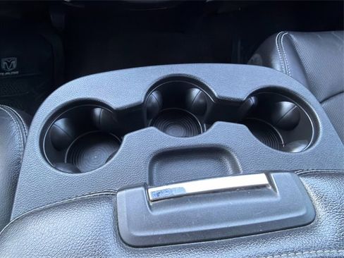 Used 2015 RAM 1500 Laramie w/ Convenience Group image 21