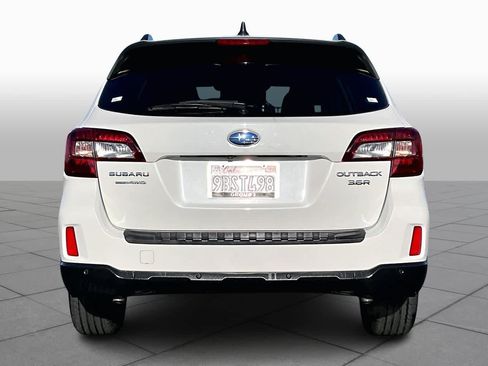 Used 2017 Subaru Outback 3.6R Touring w/ Popular Package #5A image 4