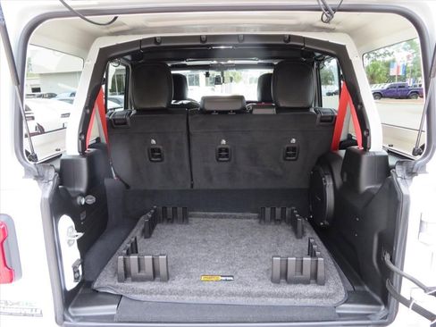 Used 2023 Jeep Wrangler Unlimited Rubicon 4xe image 32