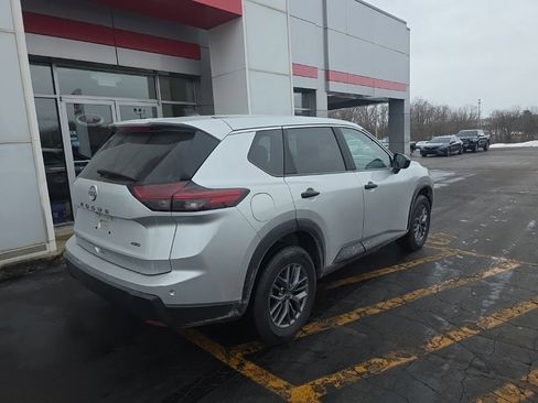 Certified 2024 Nissan Rogue S image 3