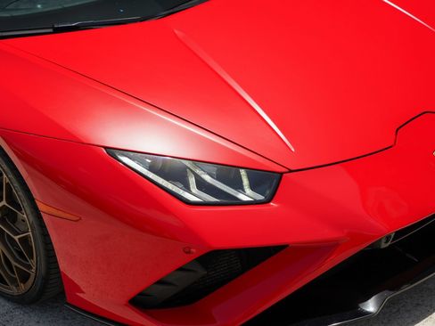 Used 2022 Lamborghini Huracan EVO RWD image 16