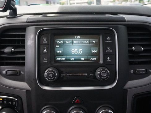 Used 2018 RAM 1500 Express w/ Express Value Package AWD/4WD image 38