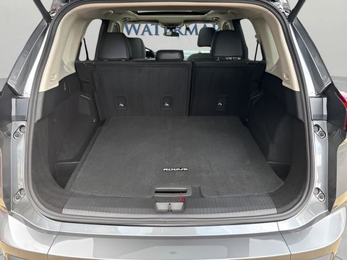 Certified 2026 Nissan Rogue SV w/ SV Premium Package FWD image 29