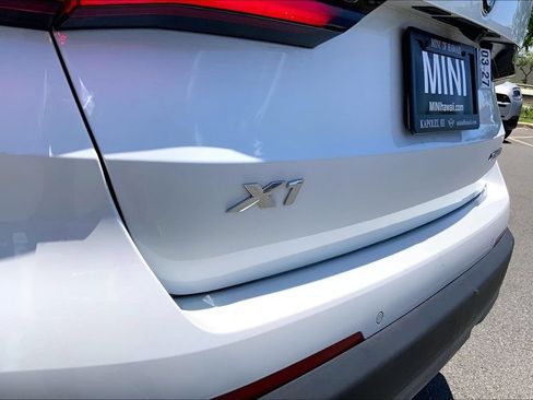 Used 2023 BMW X1 xDrive28i w/ Convenience Package AWD/4WD image 9
