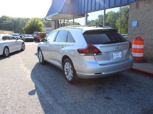 Used 2013 Toyota Venza LE AWD/4WD image 4