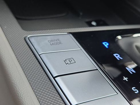 Certified 2025 Hyundai Elantra Sport FWD image 15