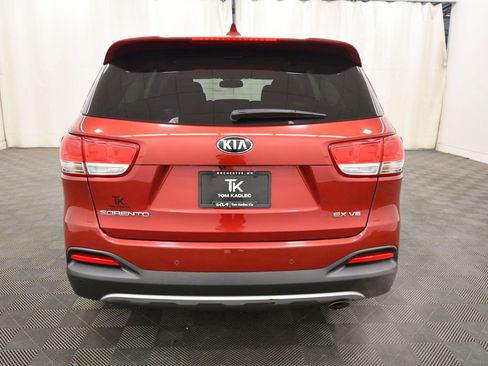 Used 2017 Kia Sorento EX AWD/4WD image 6