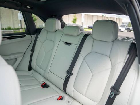 New 2026 Porsche Macan AWD/4WD image 23