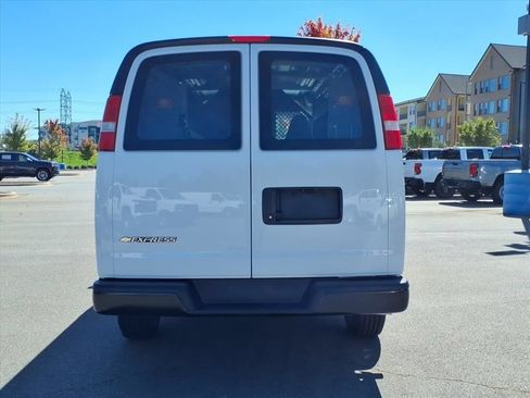 New 2026 Chevrolet Express 2500 w/ Driver Convenience Package RWD image 25