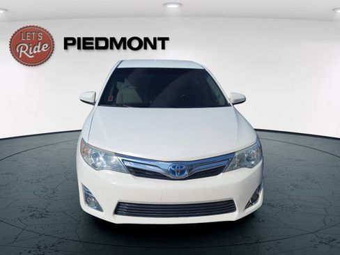 Used 2013 Toyota Camry XLE FWD image 3