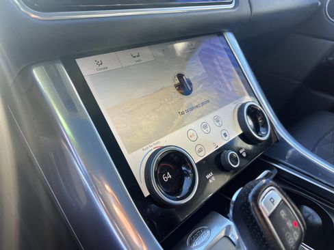 Used 2022 Land Rover Range Rover Sport SVR image 24