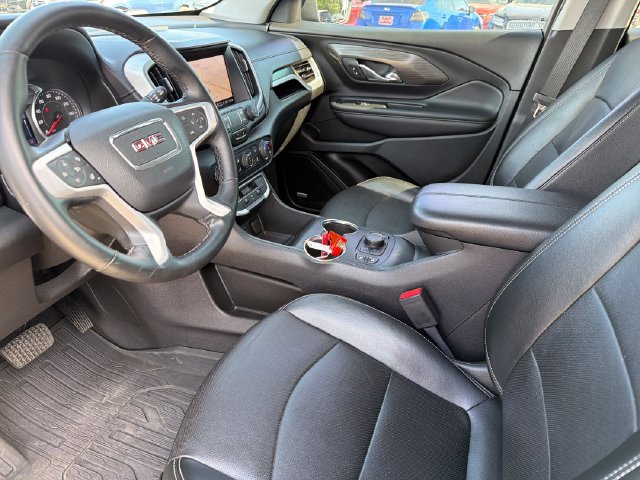 Used 2023 GMC Terrain SLT w/ Infotainment Package II FWD image 17
