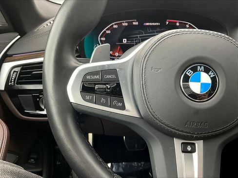 Used 2023 BMW M550i xDrive w/ Executive Package AWD/4WD image 11