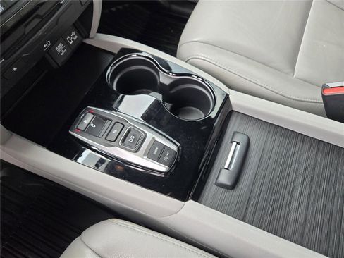 Used 2021 Honda Pilot Touring image 19