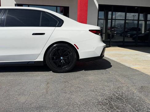 Used 2019 BMW 740i image 31