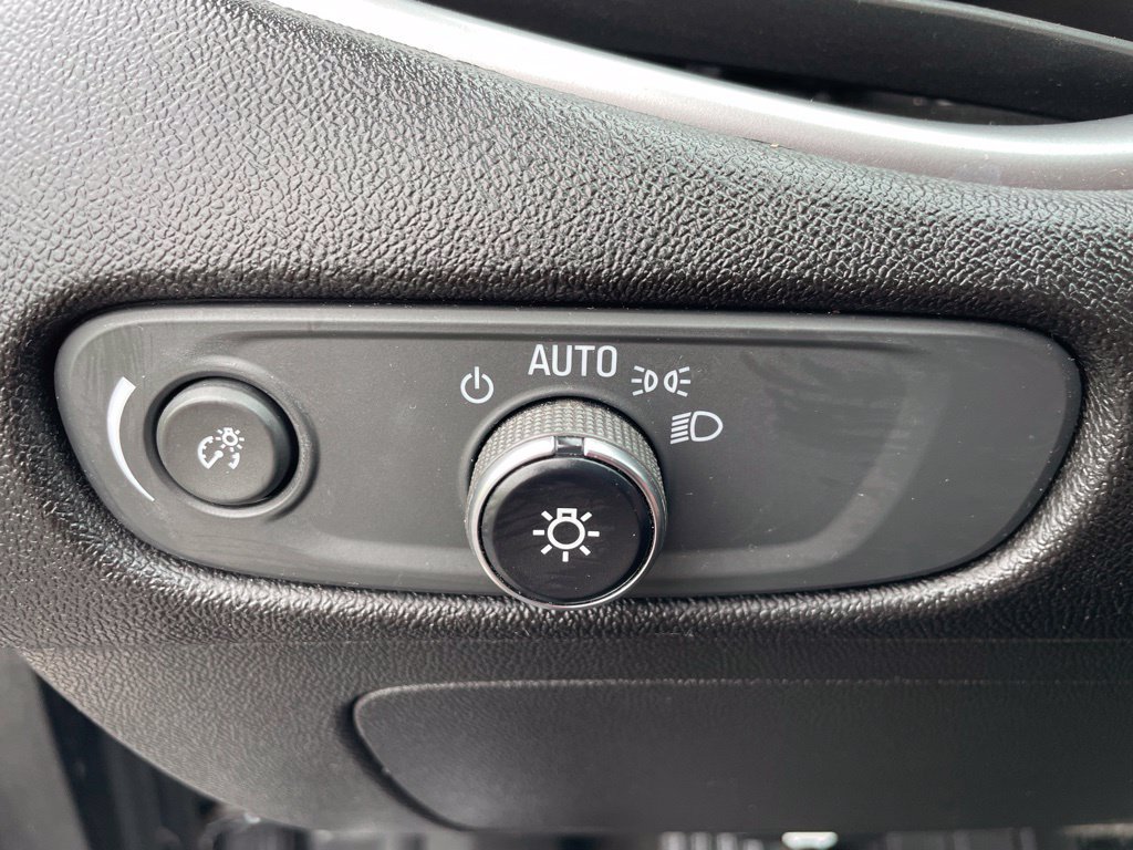 Used 2019 Chevrolet Malibu RS FWD image 33