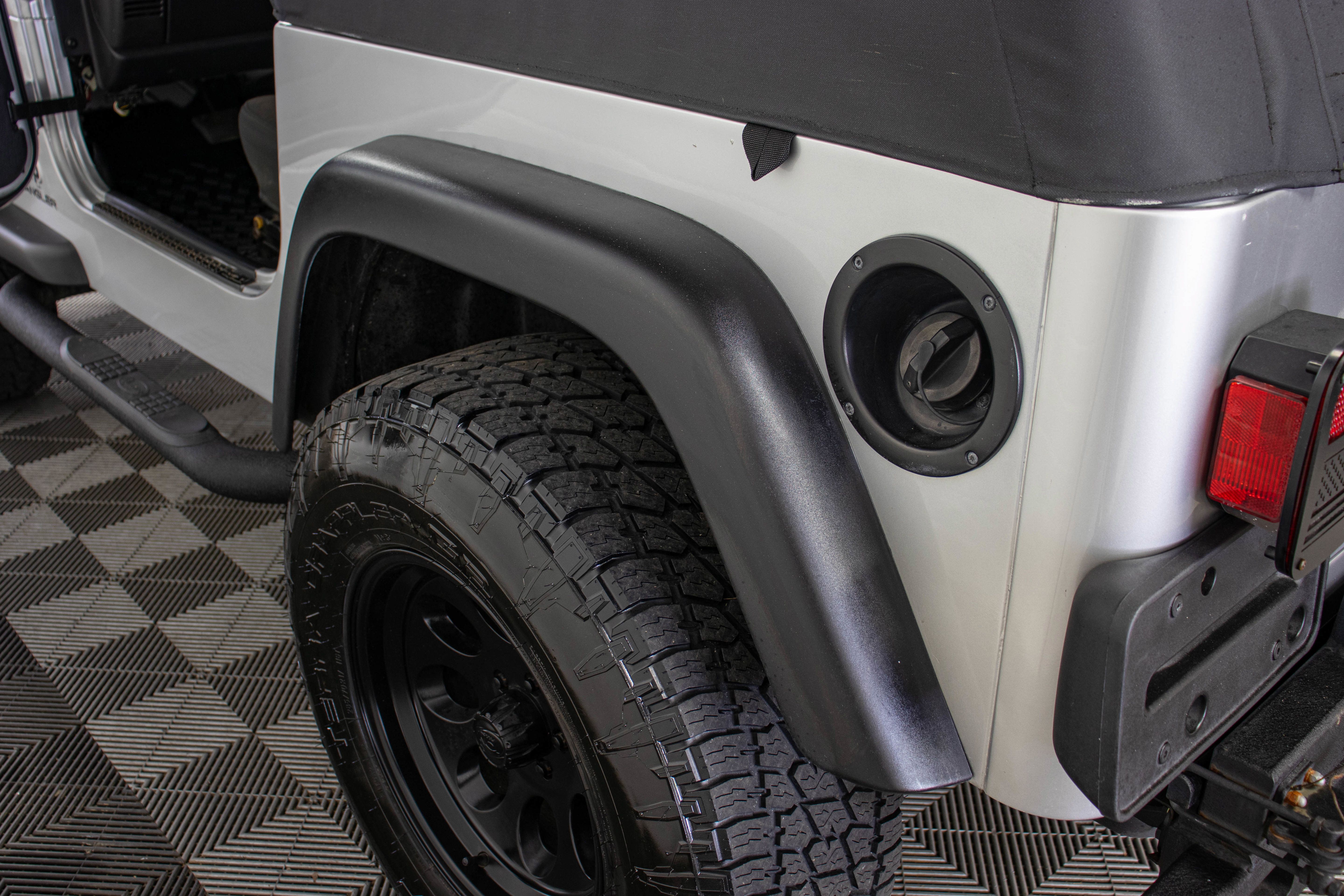 Used 2005 Jeep Wrangler X w/ Tire & Wheel Group (Ecco) AWD/4WD image 18