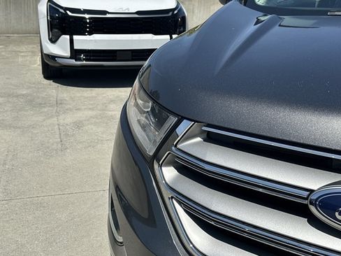 Used 2016 Ford Edge SEL w/ Equipment Group 201A FWD image 13