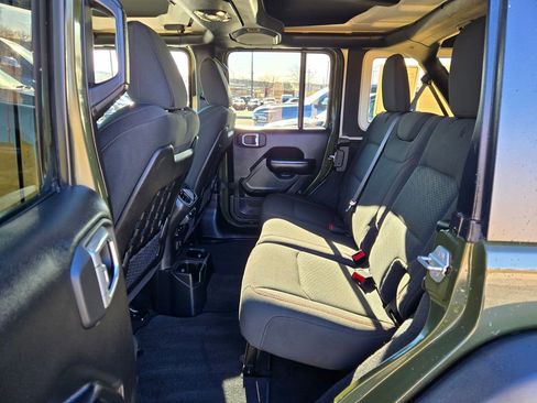 Used 2021 Jeep Wrangler Unlimited Rubicon image 29