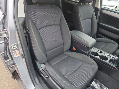 Used 2018 Subaru Outback 2.5i Premium image 35