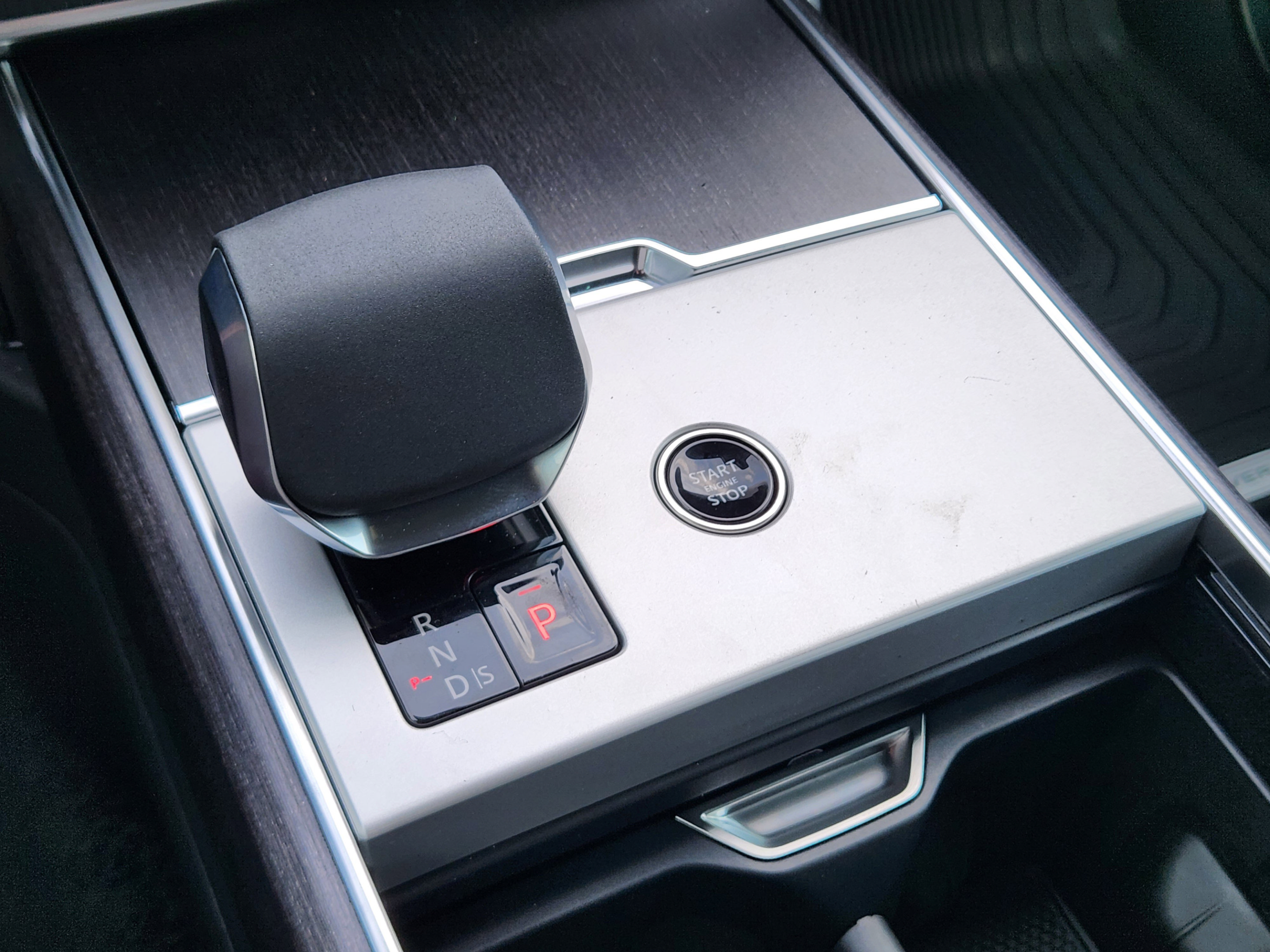 New 2026 Land Rover Range Rover SE AWD/4WD image 14