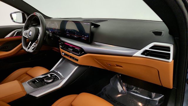 Used 2026 BMW M440i Coupe RWD image 36