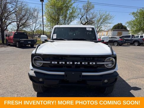 Used 2024 Ford Bronco Outer Banks image 2