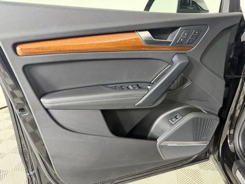 Used 2023 Audi Q5 2.0T Premium Plus w/ Premium Plus Package image 19