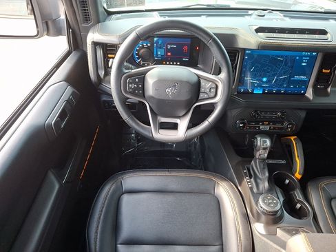 Used 2024 Ford Bronco Badlands AWD/4WD image 11