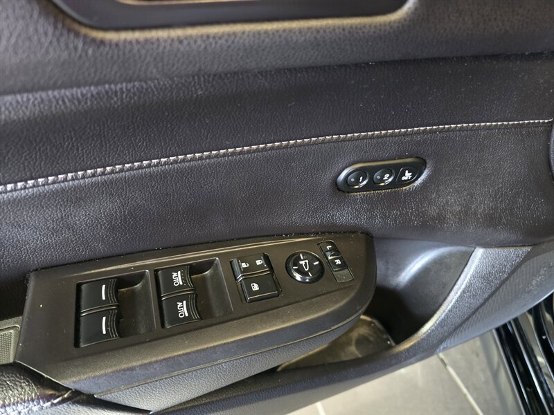 Used 2017 Acura ILX FWD image 17